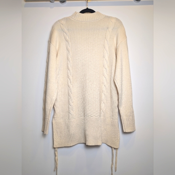 Cream Ribbed Cable Knit Lace Up Mock Neck Tunic Sweater Size Medium - Picture 3 of 7